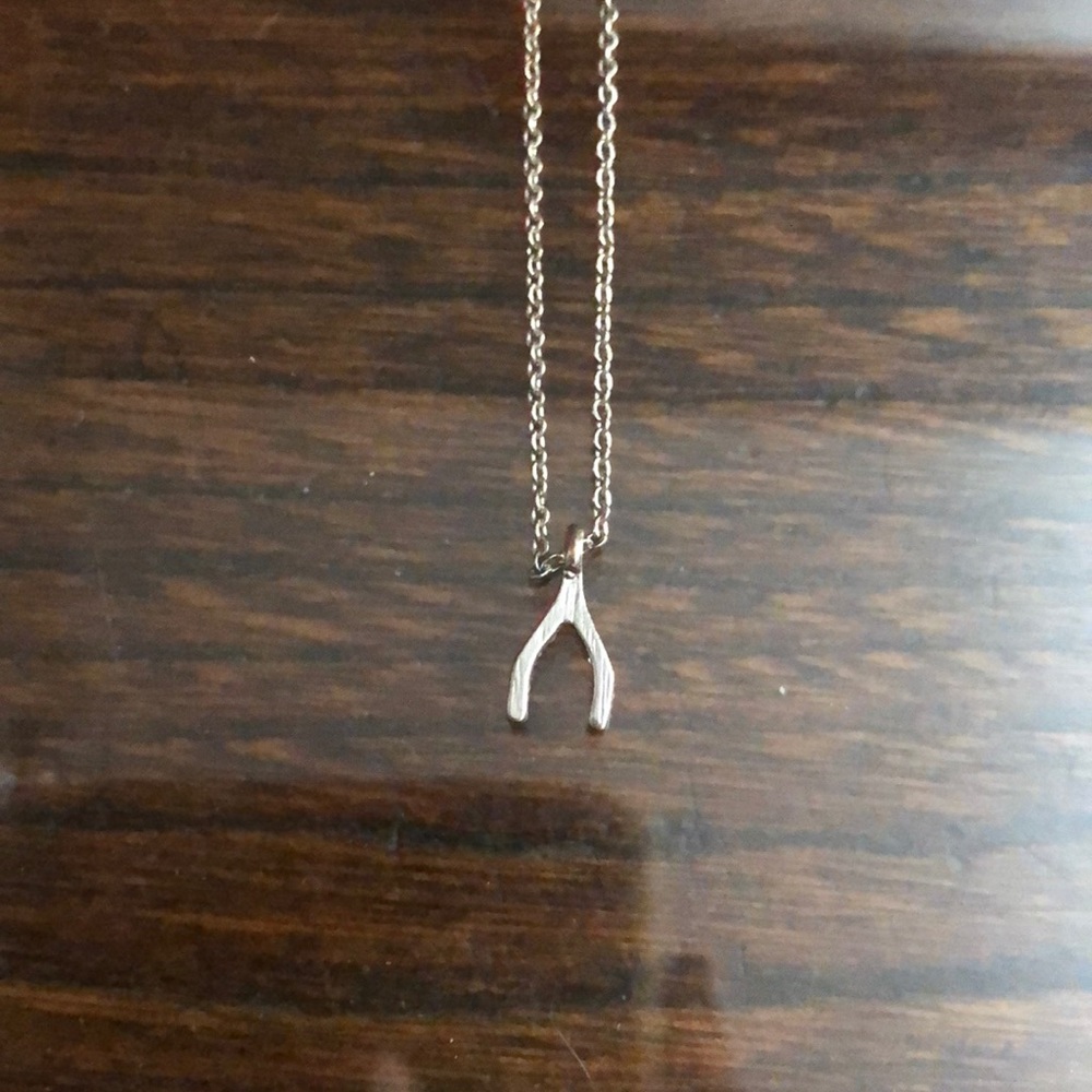 3 silver necklaces - Picture 2 of 5